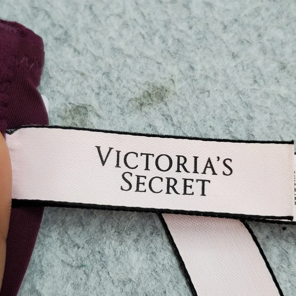 Victoria's Secret Women Bra 32C Purple T Shirt Lightly Lined Demi Front Closure